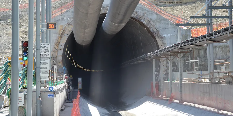 Diseño Geotécnico de Excavaciones Profundas en Tlaquepaque: Riesgos en Suelos Volcánicos y Lacustres